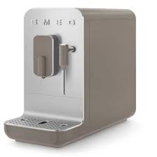 Ekspres Smeg 50`s stile automatike kafe